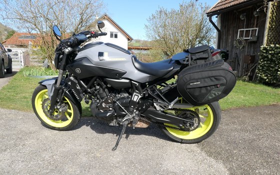 Gebrauchtmotorrad Yamaha MT-07 - Bild 8
