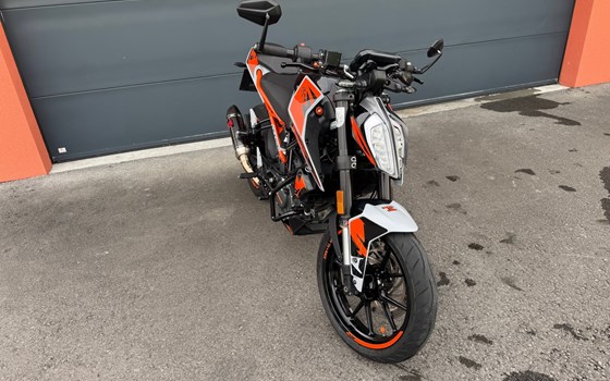 Gebrauchtmotorrad KTM 125 Duke - Bild 4