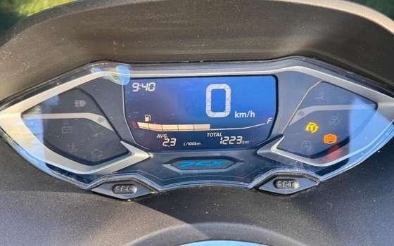 Gebrauchtmotorrad Honda PCX125 - Bild 4