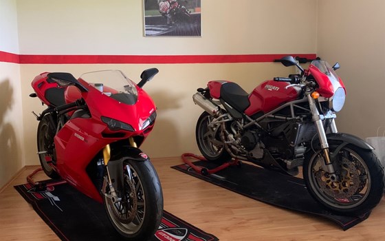 Gebrauchtmotorrad Ducati 1198 S - Bild 2