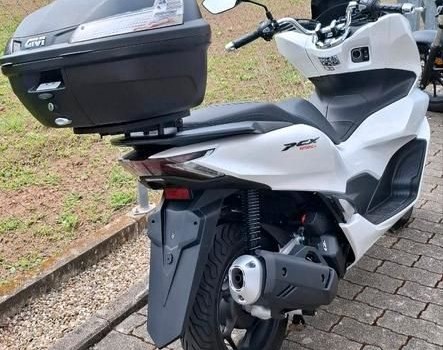 Gebrauchtmotorrad Honda PCX125 - Bild 4