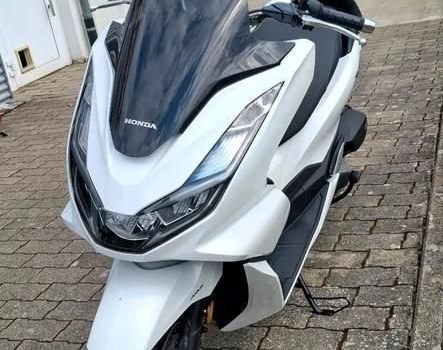 Gebrauchtmotorrad Honda PCX125 - Bild 6