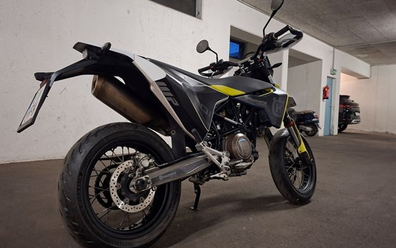 Gebrauchtmotorrad Husqvarna 701 Supermoto - Bild 1