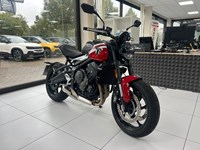 Gebrauchtmotorrad Triumph Trident 660