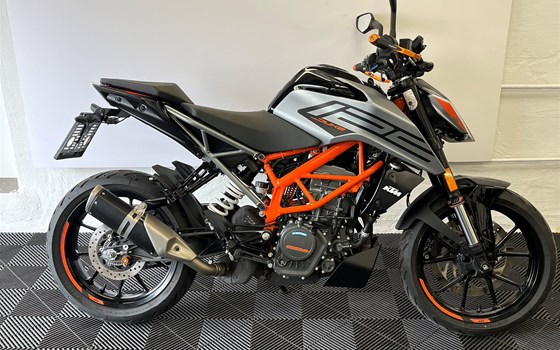 Gebrauchtmotorrad KTM 125 Duke - Bild 1