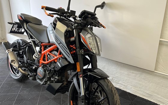 Gebrauchtmotorrad KTM 125 Duke - Bild 2