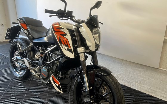 Gebrauchtmotorrad KTM 125 Duke - Bild 2