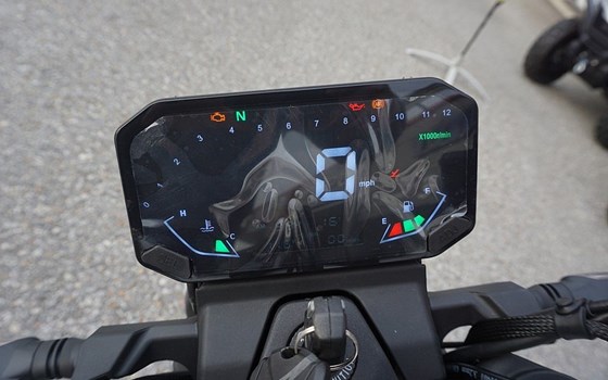 Neufahrzeug Voge Trofeo 350i ABS - Bild 9