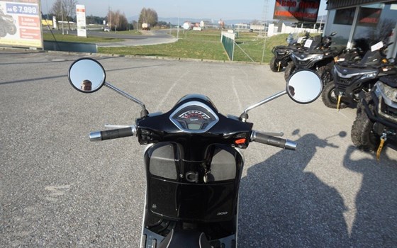 Gebrauchtmotorrad Vespa GTS 300 i.e. Super - Bild 12