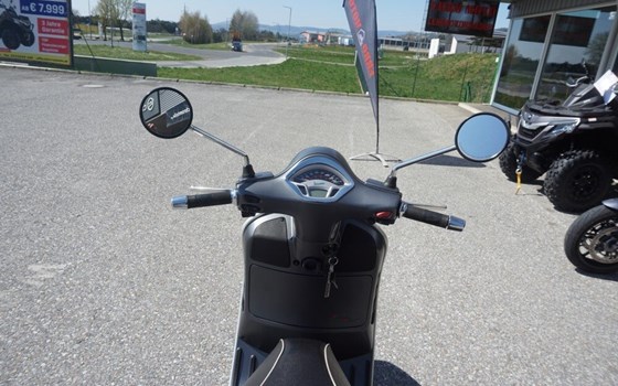Gebrauchtmotorrad Vespa GTS 125 i.e. Super Sport - Bild 7
