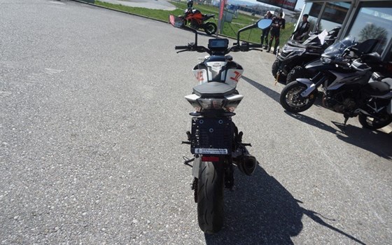 Gebrauchtmotorrad KTM 390 Duke - Bild 8