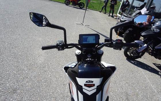 Gebrauchtmotorrad KTM 390 Duke - Bild 9