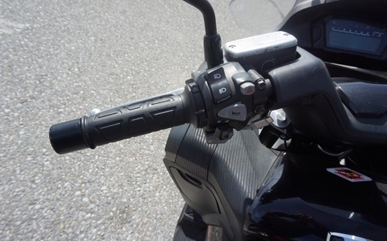 Gebrauchtmotorrad Honda Integra - Bild 10