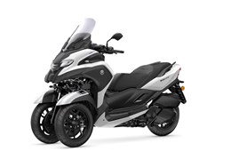 Neumotorrad Yamaha Tricity 300