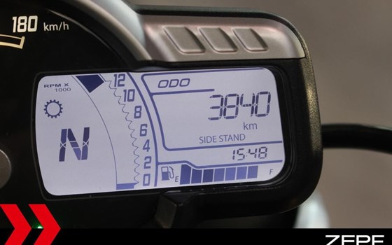 Gebrauchtmotorrad Triumph Speed 400 - Bild 10