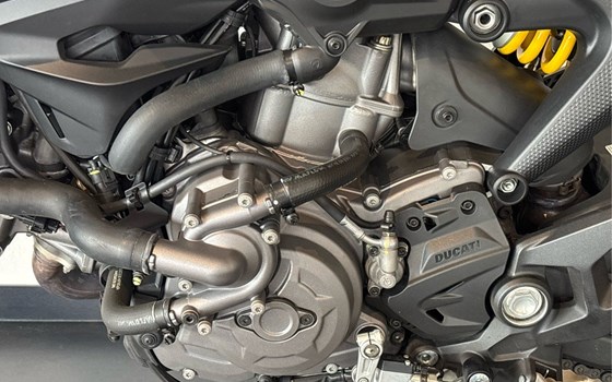 Gebrauchtmotorrad Ducati Monster + - Bild 10