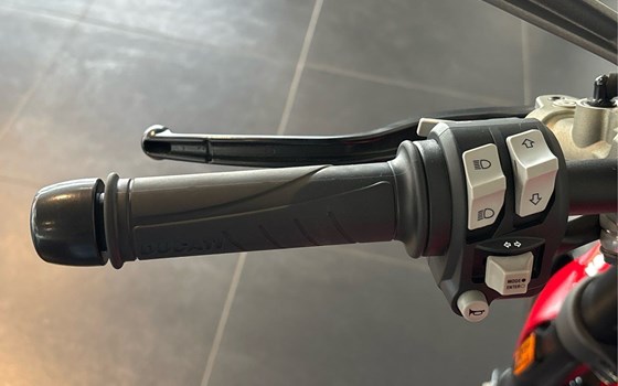 Gebrauchtmotorrad Ducati Monster + - Bild 13