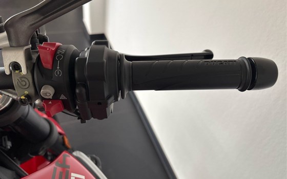 Gebrauchtmotorrad Ducati Monster + - Bild 14