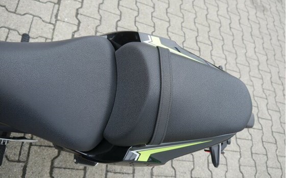 Gebrauchtmotorrad Kawasaki Z650 - Bild 12