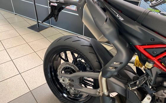 Neufahrzeug Ducati Hypermotard V2 - Bild 10