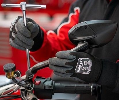 Neufahrzeug Ducati Hypermotard V2 - Bild 18