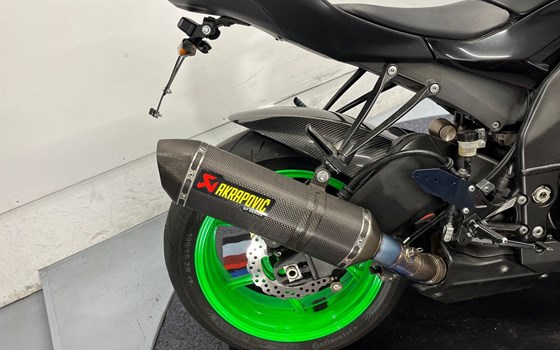 Gebrauchtmotorrad Kawasaki Ninja ZX-10R - Bild 10