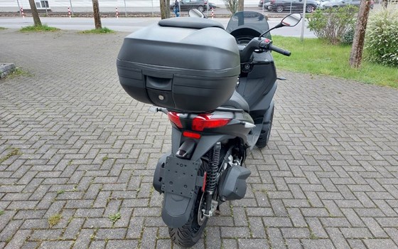 Gebrauchtmotorrad Piaggio MP3 300 - Bild 10