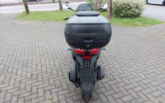 Gebrauchtmotorrad Piaggio MP3 300 - Bild 11