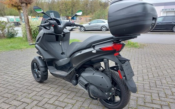 Gebrauchtmotorrad Piaggio MP3 300 - Bild 14