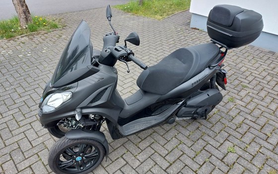 Gebrauchtmotorrad Piaggio MP3 300 - Bild 19