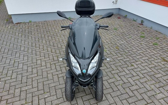 Gebrauchtmotorrad Piaggio MP3 300 - Bild 3
