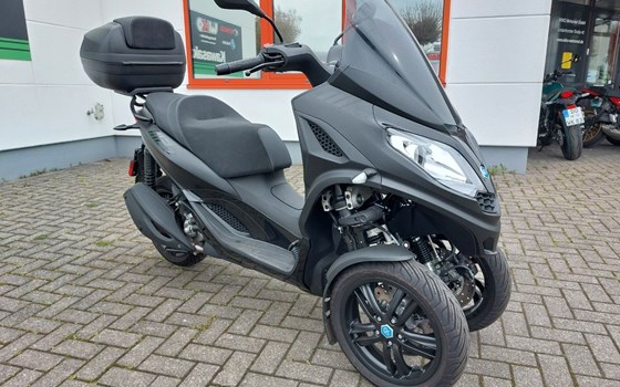 Gebrauchtmotorrad Piaggio MP3 300 - Bild 5