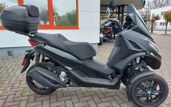 Gebrauchtmotorrad Piaggio MP3 300 - Bild 7