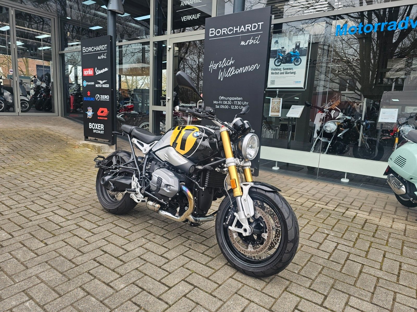 BMW R nineT