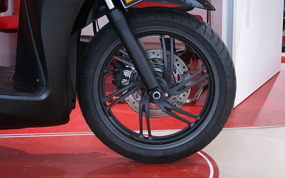 Gebrauchtmotorrad Honda SH350i - Bild 2