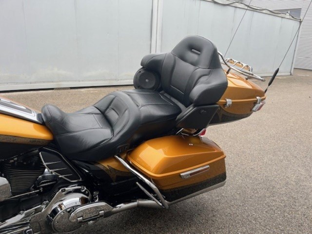 Harley-Davidson CVO Ultra Limited FLHTKSE (gold) - Bild 7