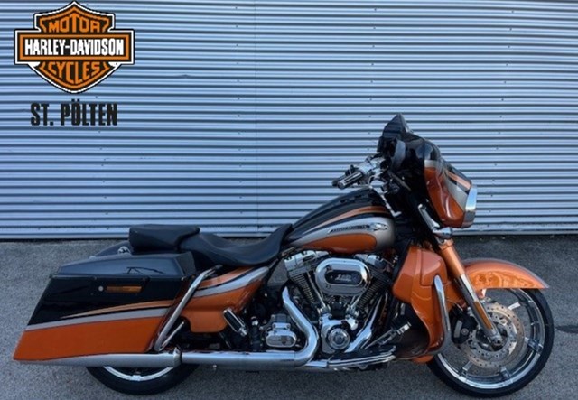 Harley-Davidson CVO Street Glide FLHXSE (schwarz)
