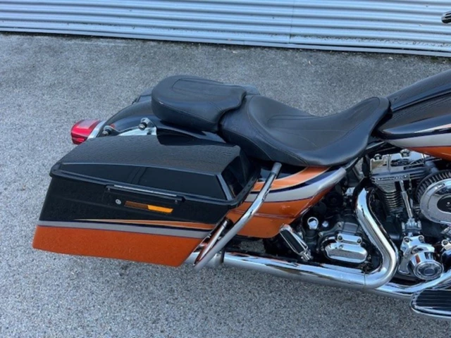 Harley-Davidson CVO Street Glide FLHXSE (schwarz) - Bild 6