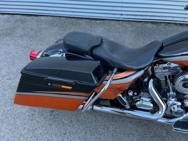 Harley-Davidson CVO Street Glide FLHXSE (schwarz) - Bild 7