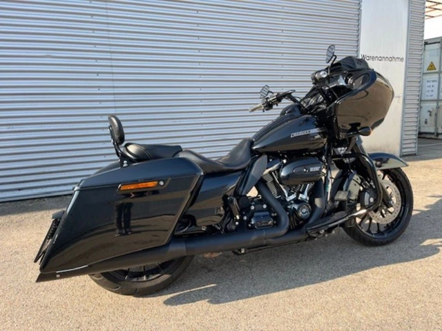 Harley-Davidson Road Glide Ultra (schwarz) - Bild 7