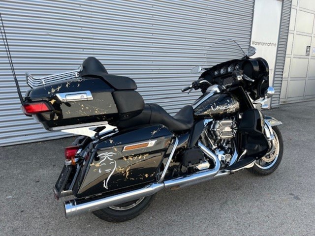Harley-Davidson FLHTK Electra Glide Ultra Limited (schwarz) - Bild 7