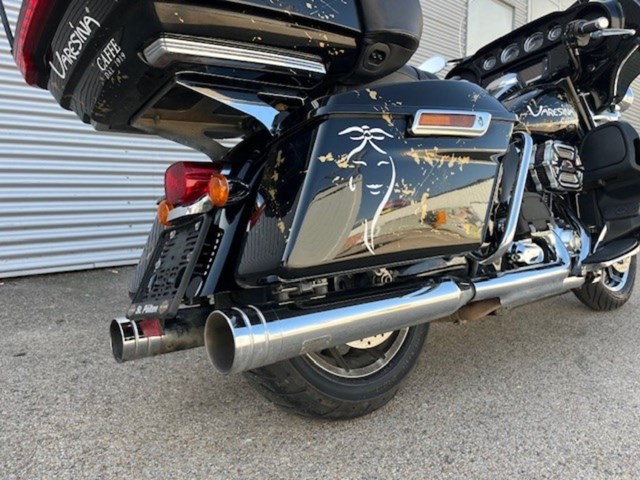 Harley-Davidson FLHTK Electra Glide Ultra Limited (schwarz) - Bild 8