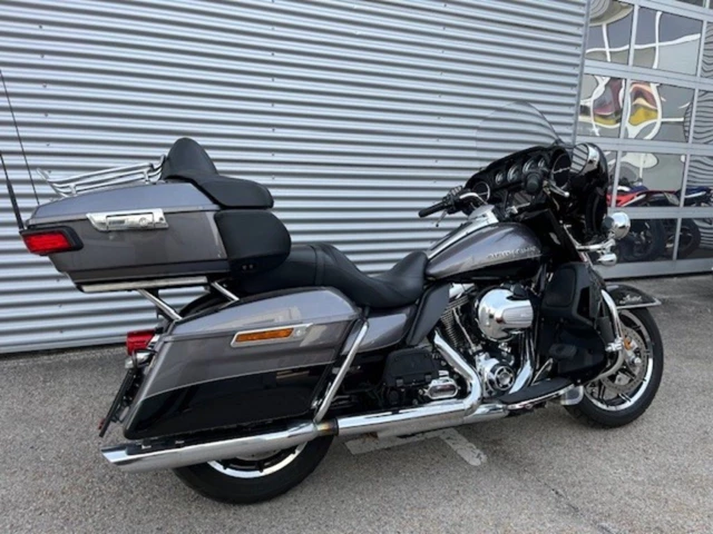 Harley-Davidson Touring Electra Glide Ultra Limited FLHTK (schwarz) - Bild 7