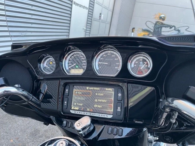 Harley-Davidson FLHTK Electra Glide Ultra Limited (schwarz) - Bild 12