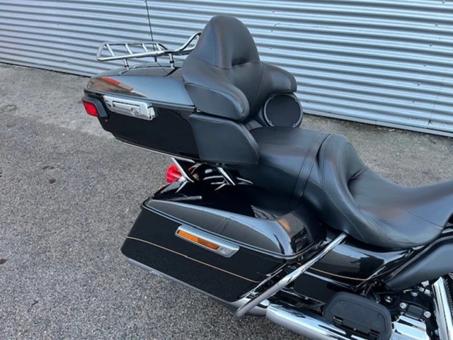 Harley-Davidson FLHTK Electra Glide Ultra Limited (schwarz) - Bild 5