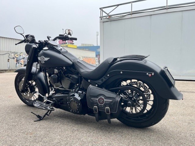 Harley-Davidson Softail Fat Boy S (schwarz) - Bild 11