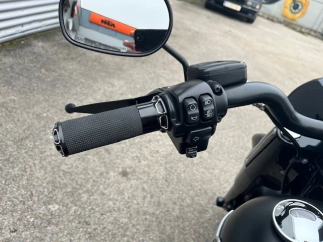 Harley-Davidson Softail Fat Boy S (schwarz) - Bild 14