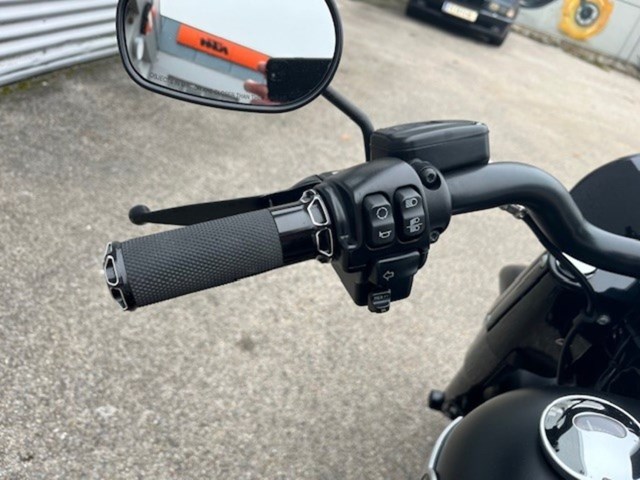 Harley-Davidson Softail Fat Boy S (schwarz) - Bild 14