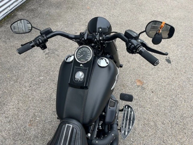 Harley-Davidson Softail Fat Boy S (schwarz) - Bild 5