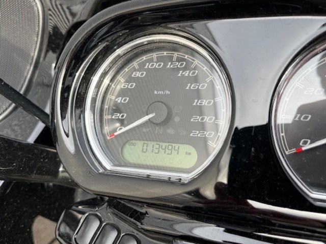 Harley-Davidson Touring Road Glide ST (schwarz) - Bild 2
